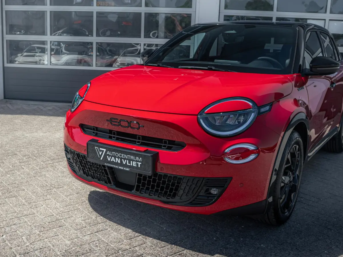 Sport 54 kWh | Clima | Adapt. Cruise | Navi | Winter Pack | Camera | 18"  | Apple Carplay