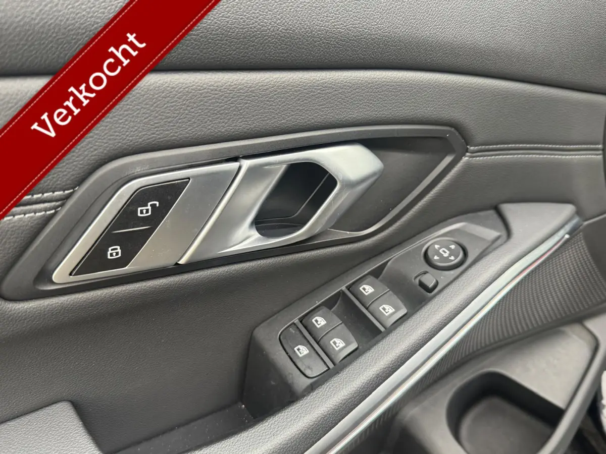 318i Executive Edition/ Automaat/ Full led/ Nieuwstaat!!