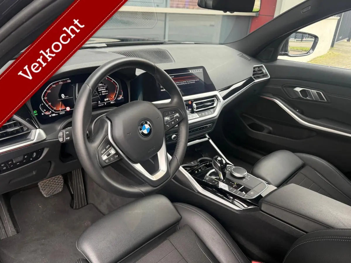 318i Executive Edition/ Automaat/ Full led/ Nieuwstaat!!