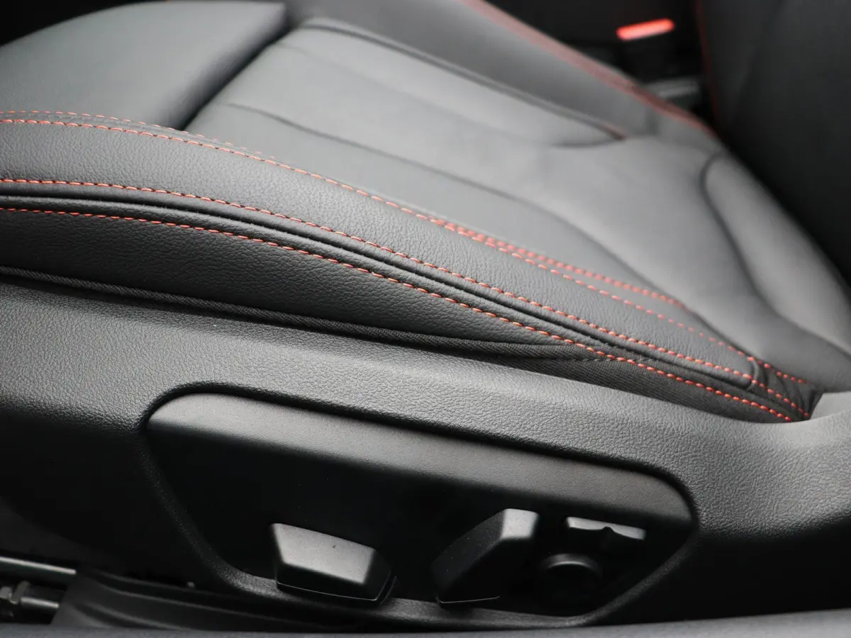 sDrive20i | Final Edition | Comfort Access