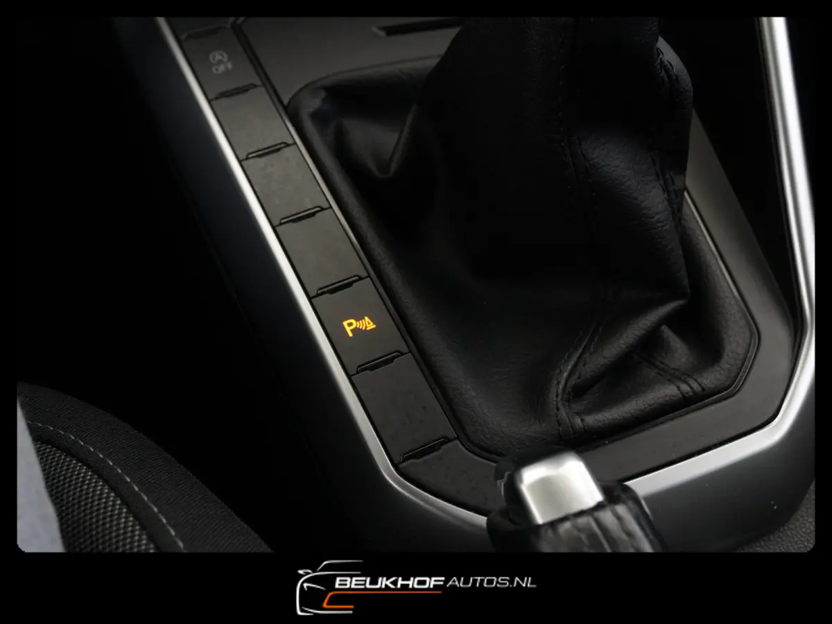 1.0 TSI Life Carplay Parksensoren Adap Cruis