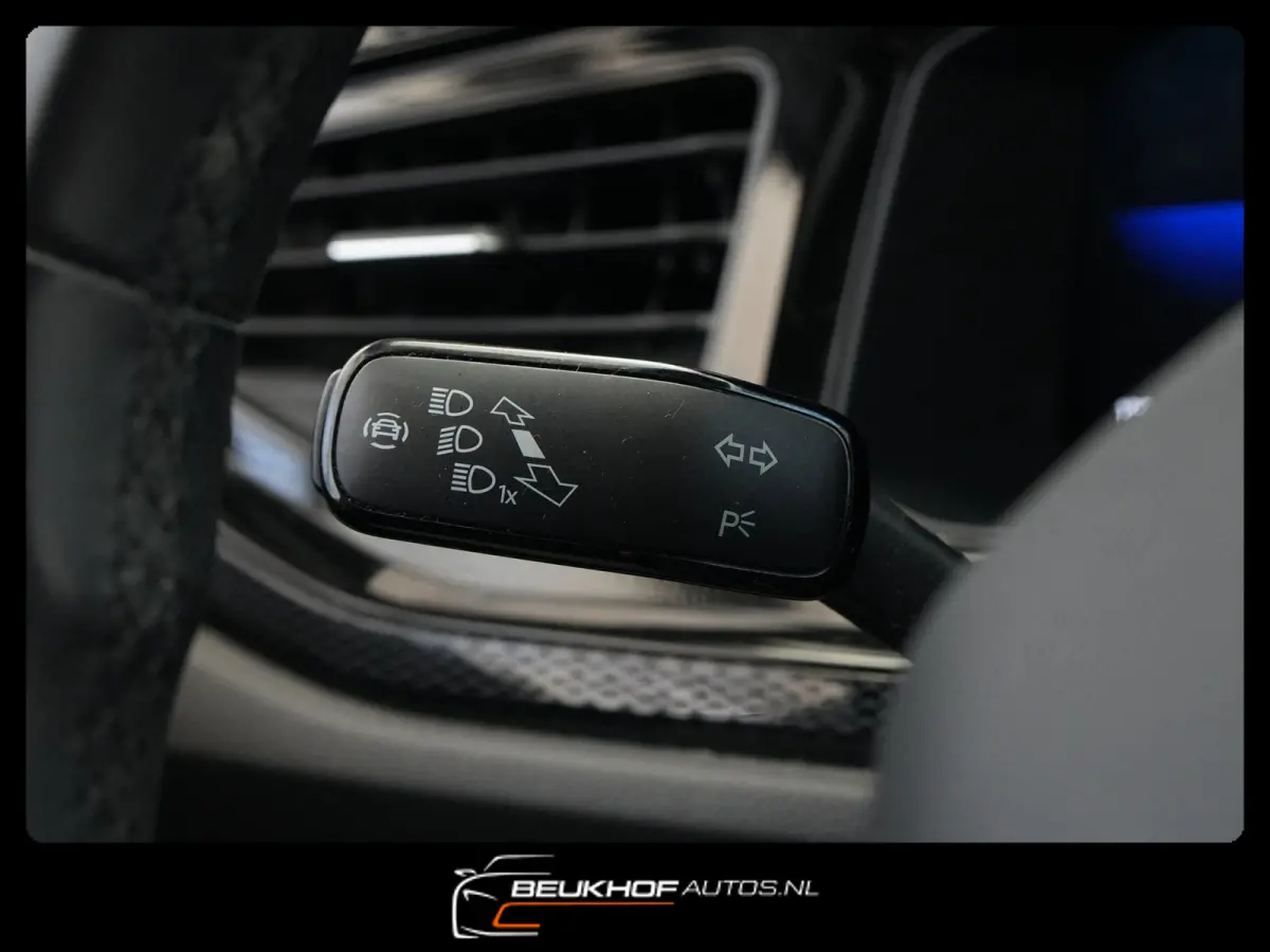 1.0 TSI Life Carplay Parksensoren Adap Cruis
