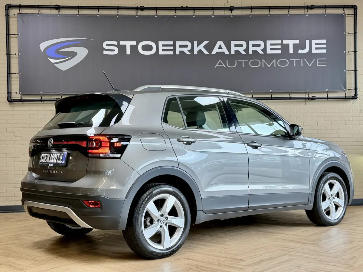 1.0 TSI 115pk DSG Style | Navigatie | Dode hoek | Stoelverwarming | PDC V+A | 100% Volkswagen Onderhouden!