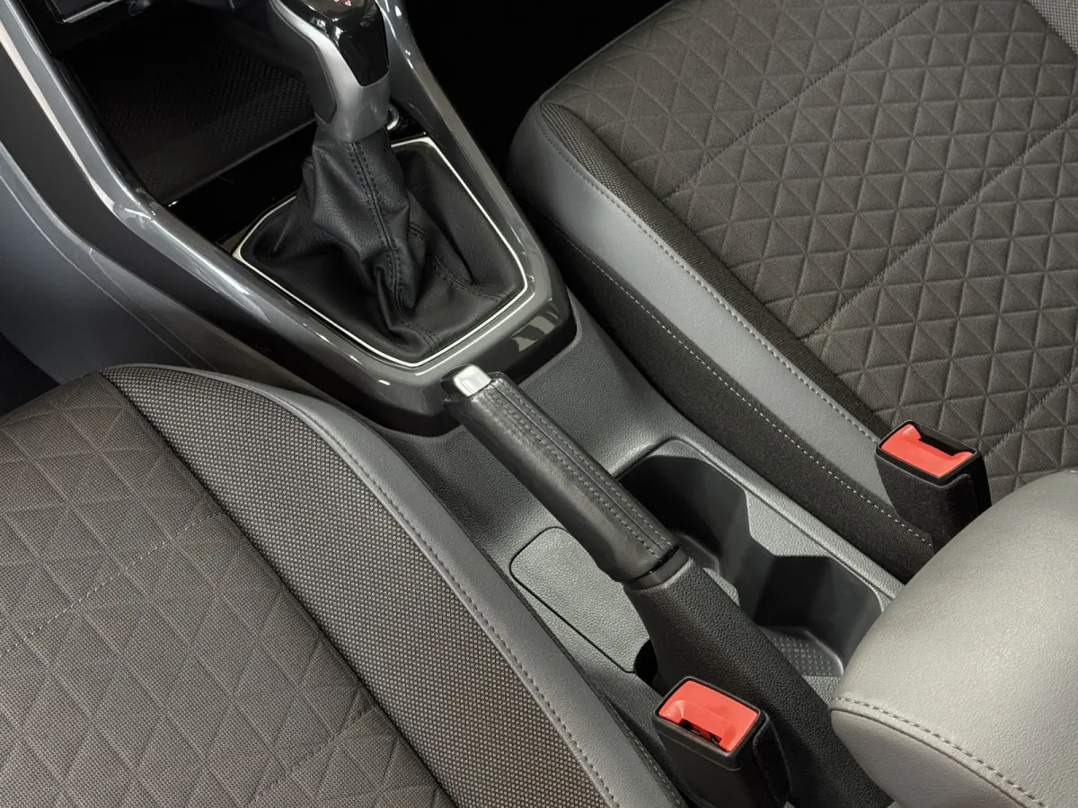 1.0 TSI 115pk DSG Style | Navi | Carplay | 17"| Camera | Led Koplampen | Stoelverwarming | 100% Volkswagen Onderhouden!