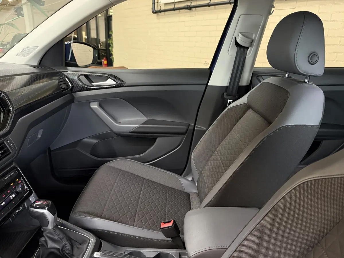 1.0 TSI 115pk DSG Style | Navi | Carplay | 17"| Camera | Led Koplampen | Stoelverwarming | 100% Volkswagen Onderhouden!