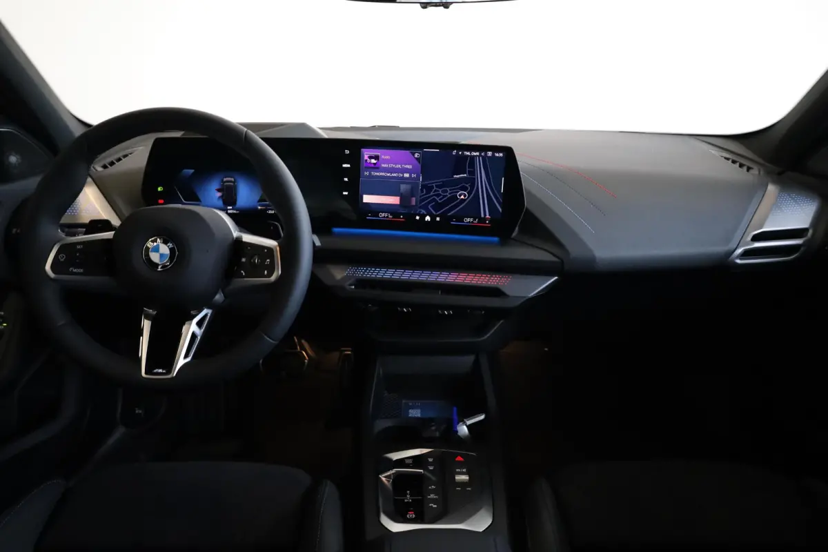 120 | M Sport Pro | Head-Up Display | Harman Kardon | 360 camera