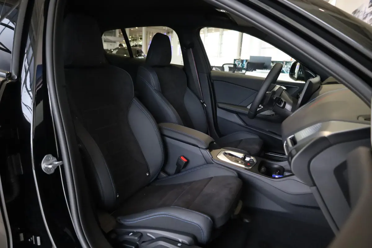 120 | M Sport Pro | Head-Up Display | Harman Kardon | 360 camera