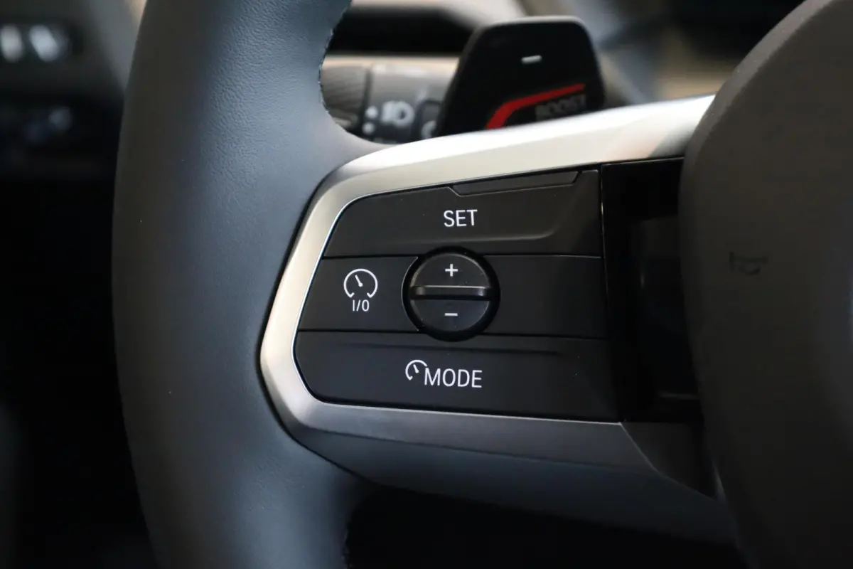 120 | M Sport Pro | Head-Up Display | Harman Kardon | 360 camera