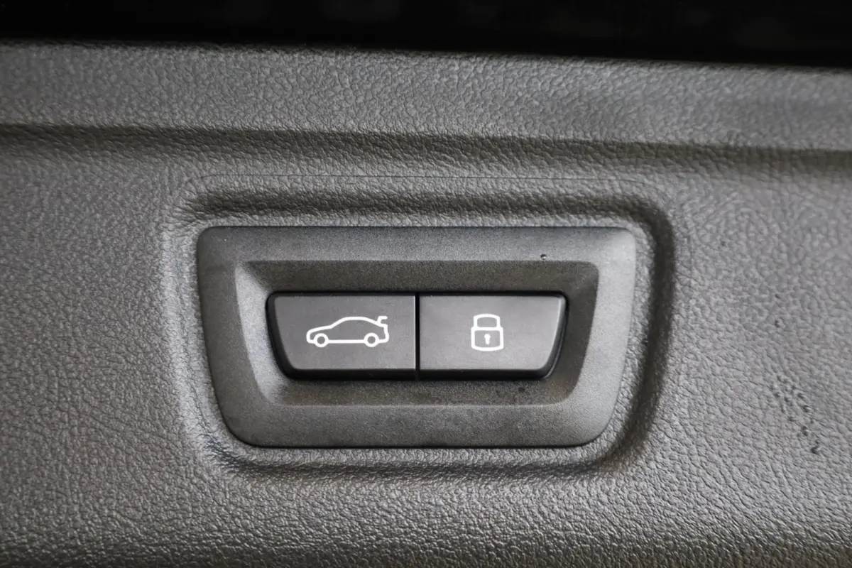 330e M Sport Pro | Active Cruise Control | Harman/Kardon | Trekhaak