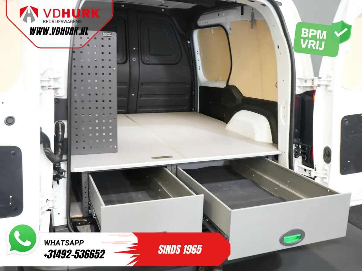 110 CDI Aut. 2x Schuifdeur/ Inrichting/ Stoelverw./ Carplay/ Camera/ Cruise/ Trekhaak/ Airco