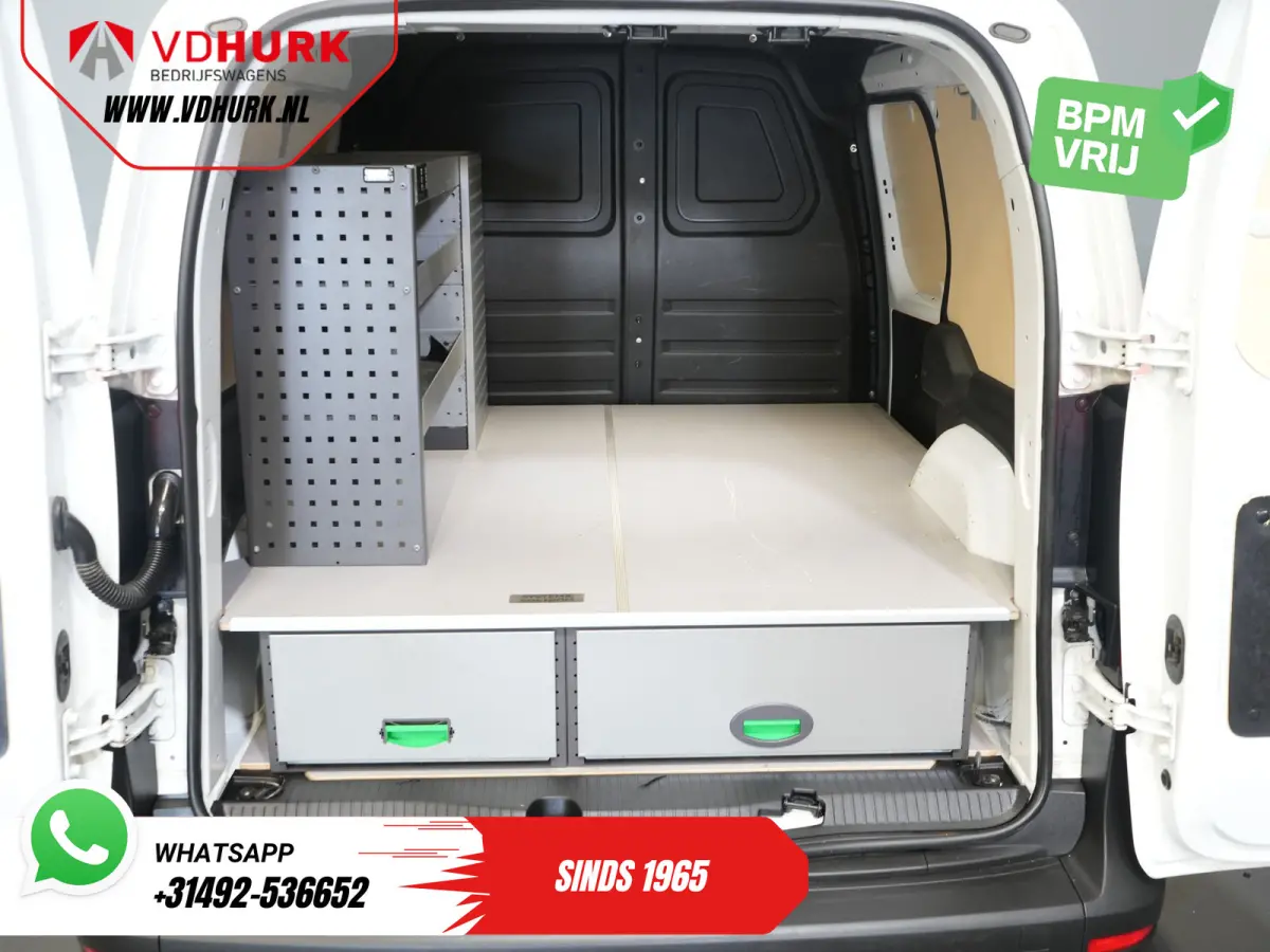 110 CDI Aut. 2x Schuifdeur/ Inrichting/ Stoelverw./ Carplay/ Camera/ Cruise/ Trekhaak/ Airco