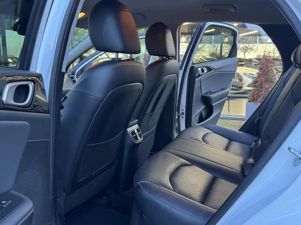 1.6 GDi PHEV DCT Sense 2021 Leder 1e eig Full optie