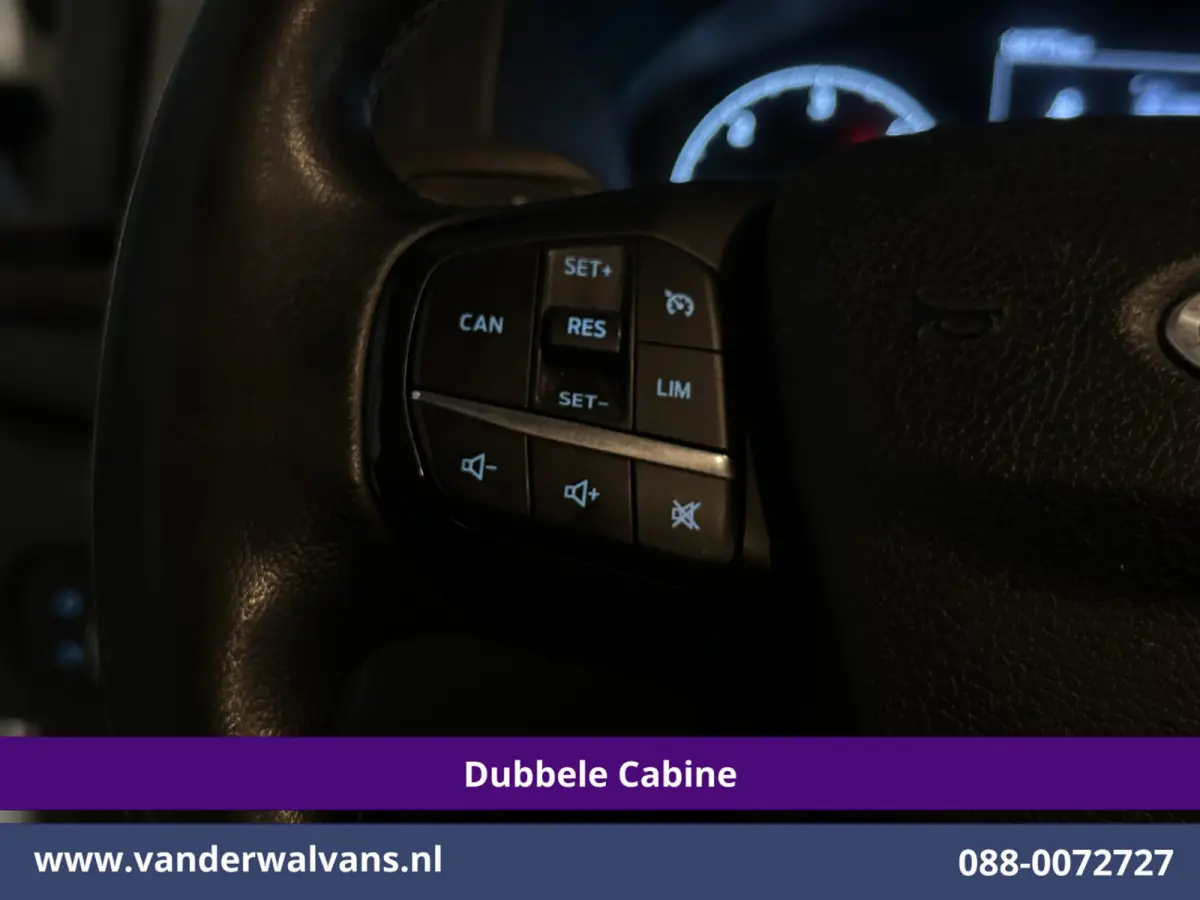 2.0 TDCI 130pk L2H1 Dubbele Cabine Euro6 Airco | 6-Zits | Camera | LED | Cruisecontrol | 2800kg Trekhaak Android Auto, Verwarmde voorruit, Stoelverwarming, Parkeersensoren, Dakdragers