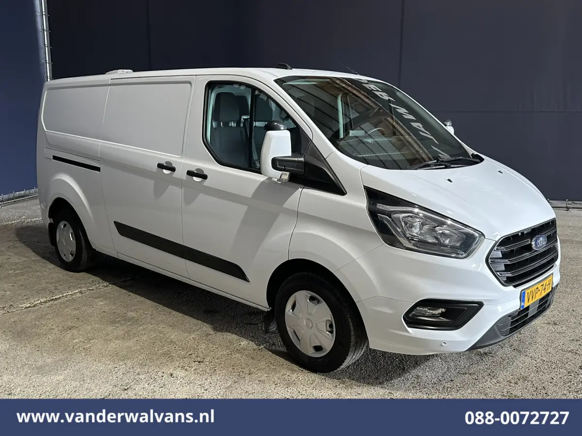 2.0 TDCI 130pk L2H1 Euro6 Airco | Camera | 2800kg Trekhaak | LED | Android Auto Cruisecontrol, Verwarmde voorruit, Stoelverwarming, Parkeersensoren, Bijrijdersbank