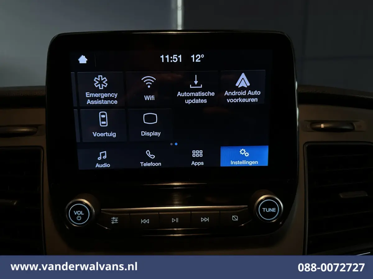 2.0 TDCI 130pk L2H1 Euro6 Airco | Camera | 2800kg Trekhaak | LED | Android Auto Cruisecontrol, Verwarmde voorruit, Stoelverwarming, Parkeersensoren, Bijrijdersbank