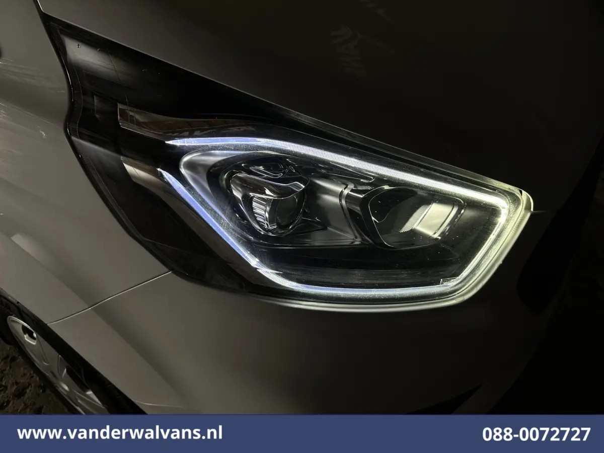 2.0 TDCI 130pk L2H1 Euro6 Airco | Camera | 2800kg Trekhaak | LED | Android Auto Cruisecontrol, Verwarmde voorruit, Stoelverwarming, Parkeersensoren, Bijrijdersbank