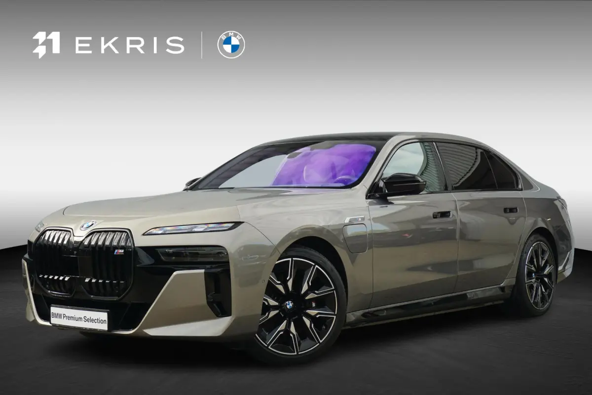 Sedan M760e xDrive |  Bowers & Wilkins / Executive Pack / Executive Lounge / Connoisseur Pack / Innovation Pack / Panoramdak Sky Lounge / Trekhaak