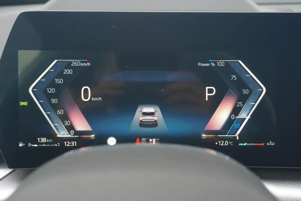 xDrive23i | M Sportpakket | Trekhaak | Harman Kardon | Driving Assistant Professional | Elektrisch verstelbare stoelen