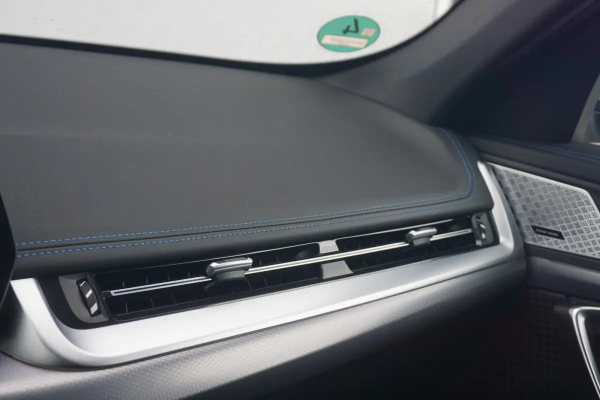 xDrive23i | M Sportpakket | Trekhaak | Harman Kardon | Driving Assistant Professional | Elektrisch verstelbare stoelen
