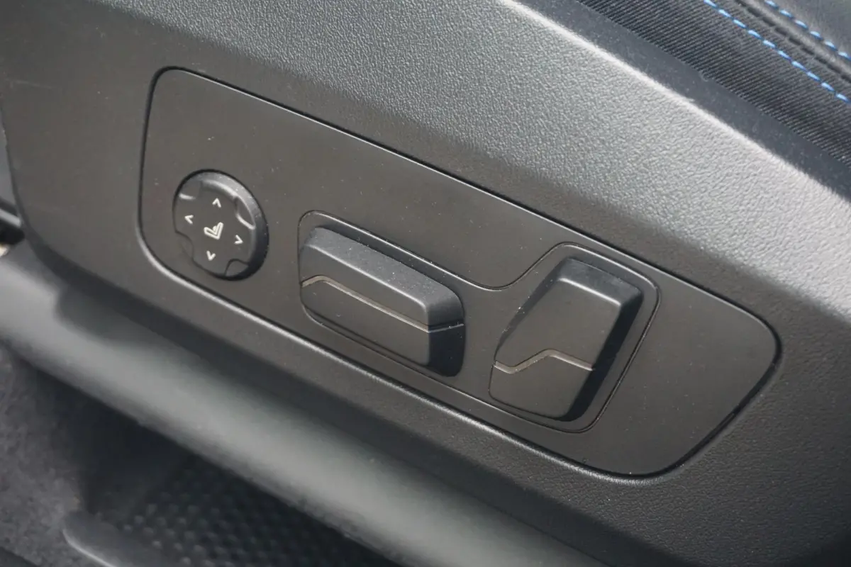 xDrive23i | M Sportpakket | Trekhaak | Harman Kardon | Driving Assistant Professional | Elektrisch verstelbare stoelen