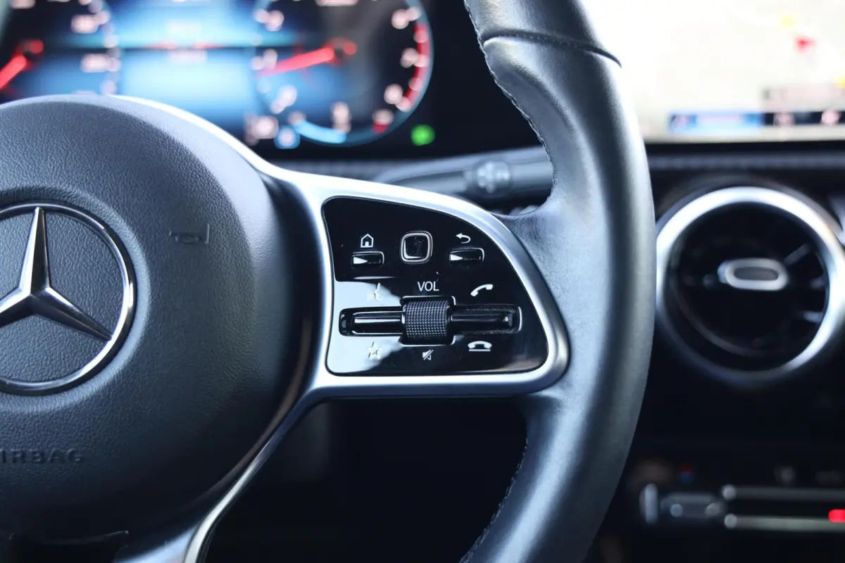 180 Business Solution AMG|Automaat|Camera|Stoelverw.|Navi|