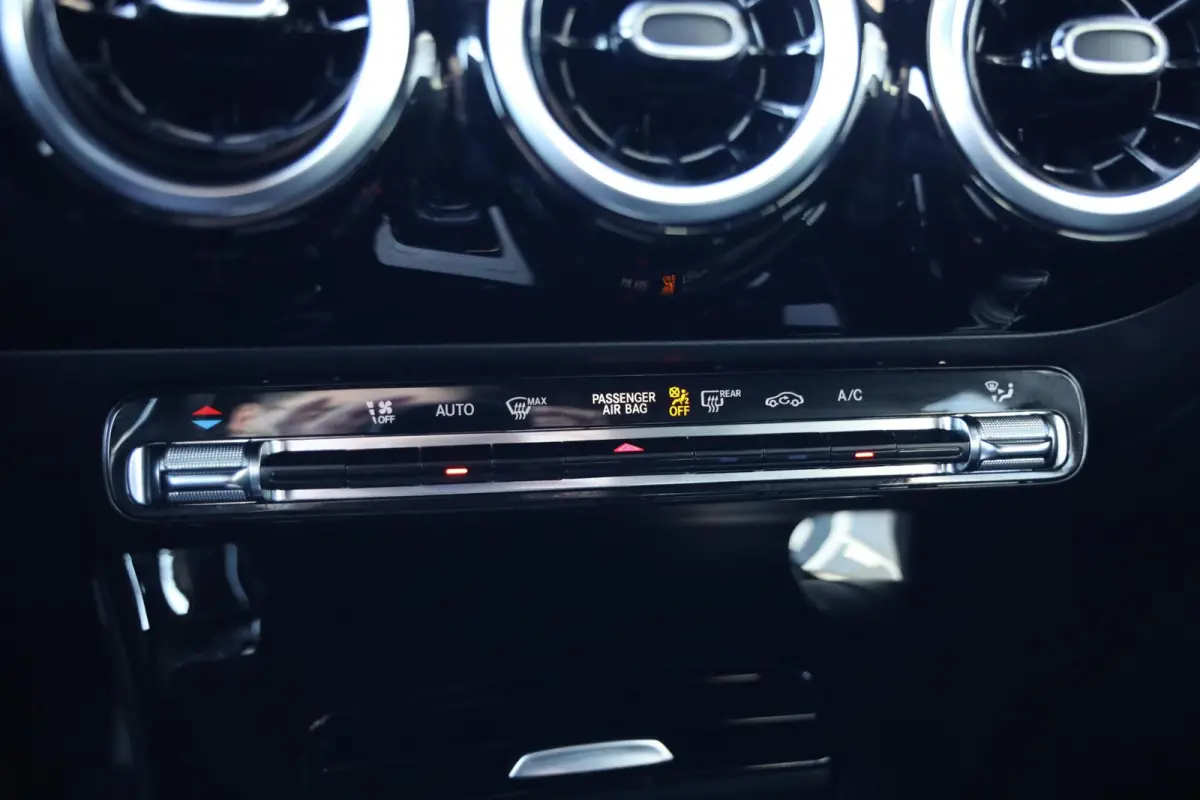 180 Business Solution AMG|Automaat|Camera|Stoelverw.|Navi|