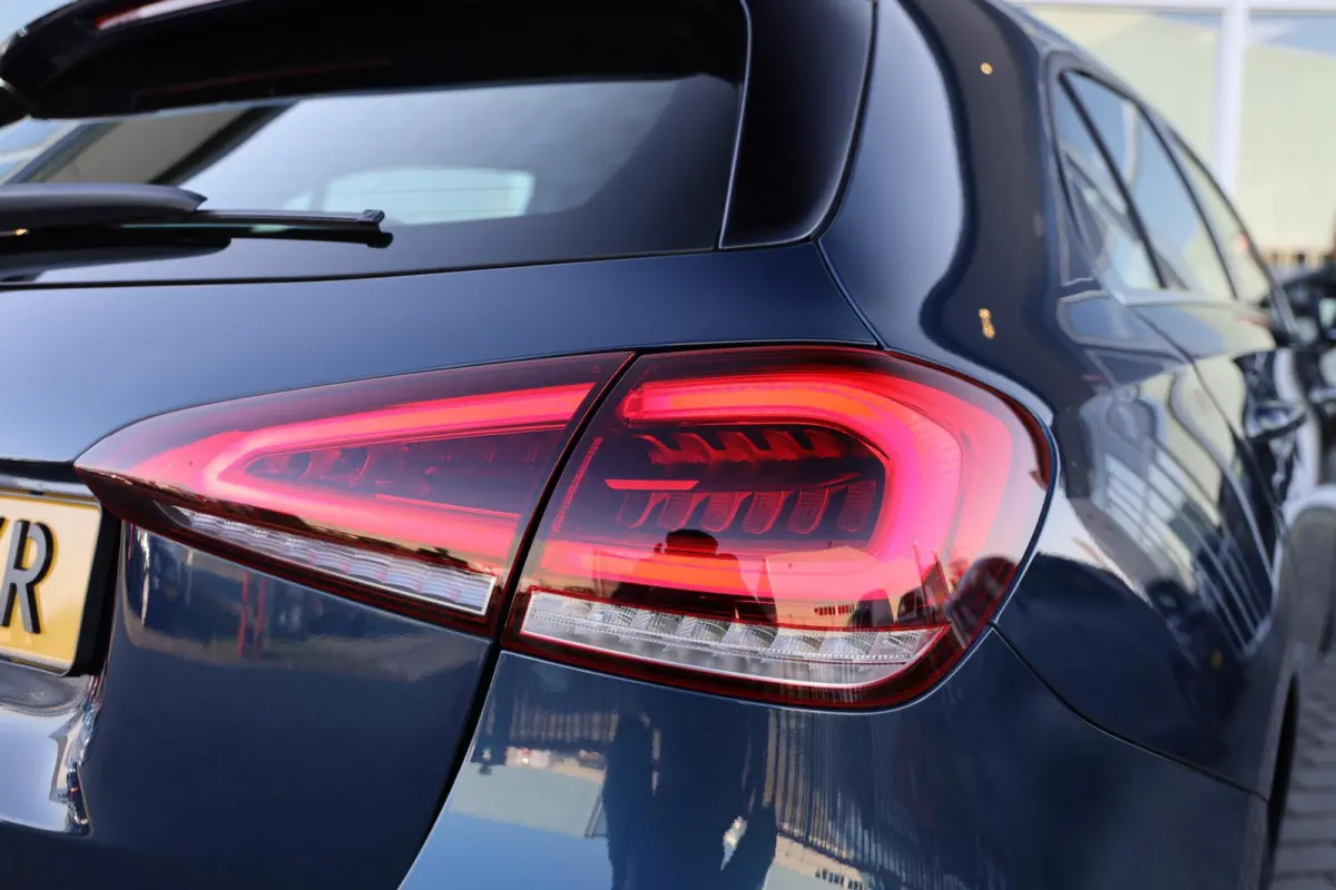 180 Business Solution AMG|Automaat|Camera|Stoelverw.|Navi|
