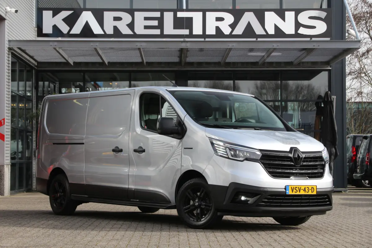 2.0 DCI 110 | L2H1 | Black edition | Cruise | Airco..