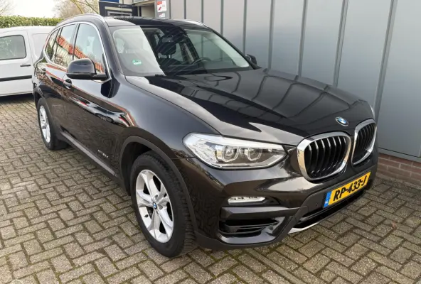 xDrive20d Executive Automaat - Navi - Cruise - Airco - APK