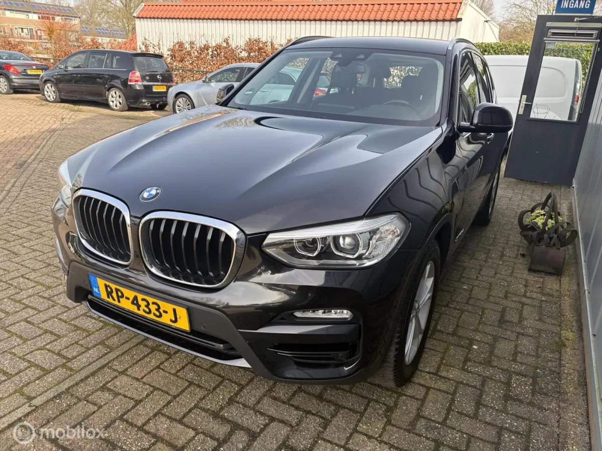 xDrive20d Executive Automaat - Navi - Cruise - Airco - APK