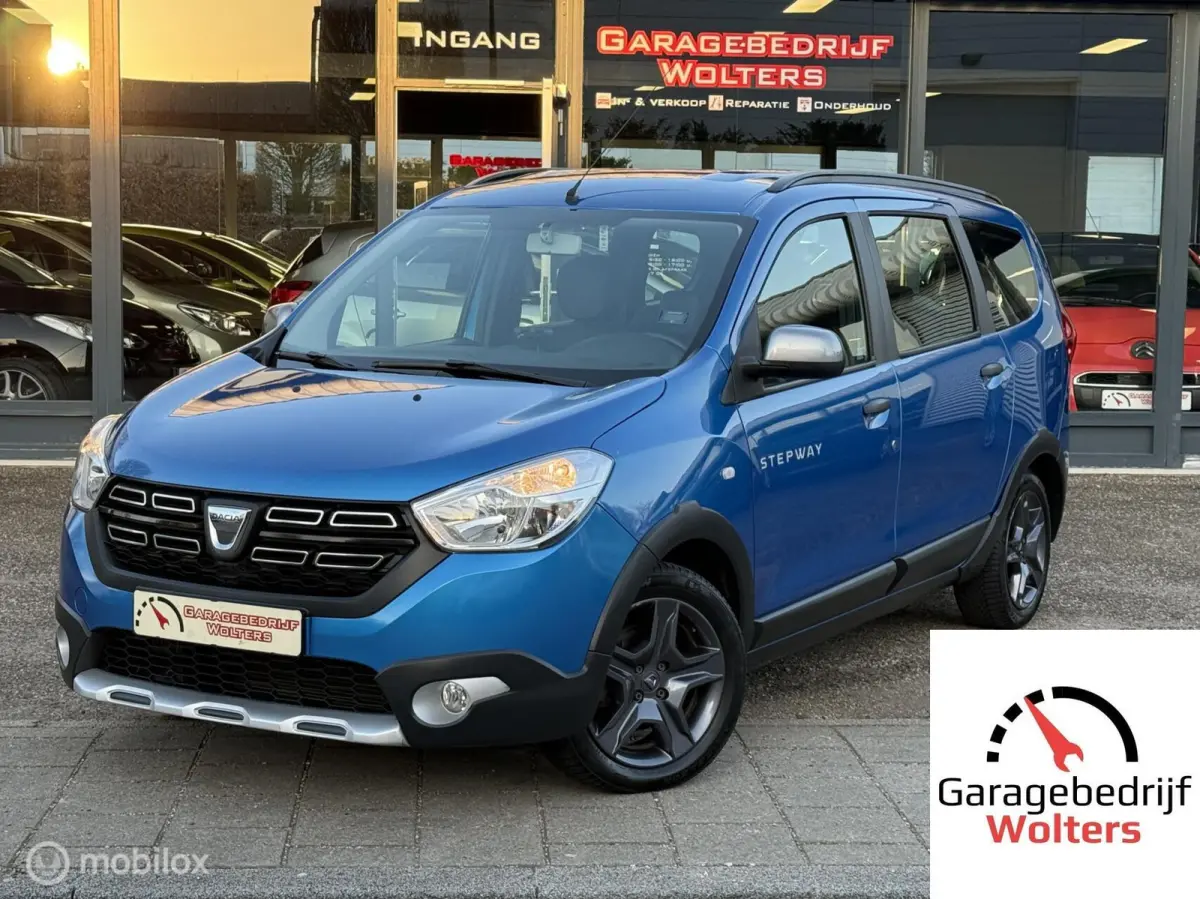 Dacia Lodgy 2017 Benzine Handgeschakeld leasen