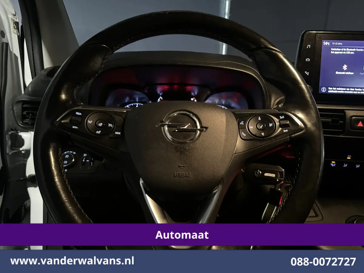 1.5D 131pk Automaat L1H1 Euro6 Airco | 3-Zits | Camera | Apple Carplay | Cruisecontrol Android Auto, Parkeersensoren, Bijrijdersbank