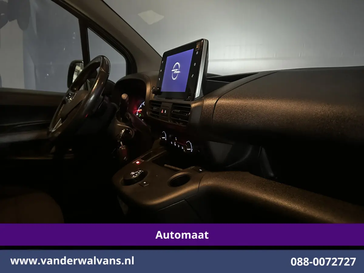 1.5D 131pk Automaat L1H1 Euro6 Airco | 3-Zits | Camera | Apple Carplay | Cruisecontrol Android Auto, Parkeersensoren, Bijrijdersbank