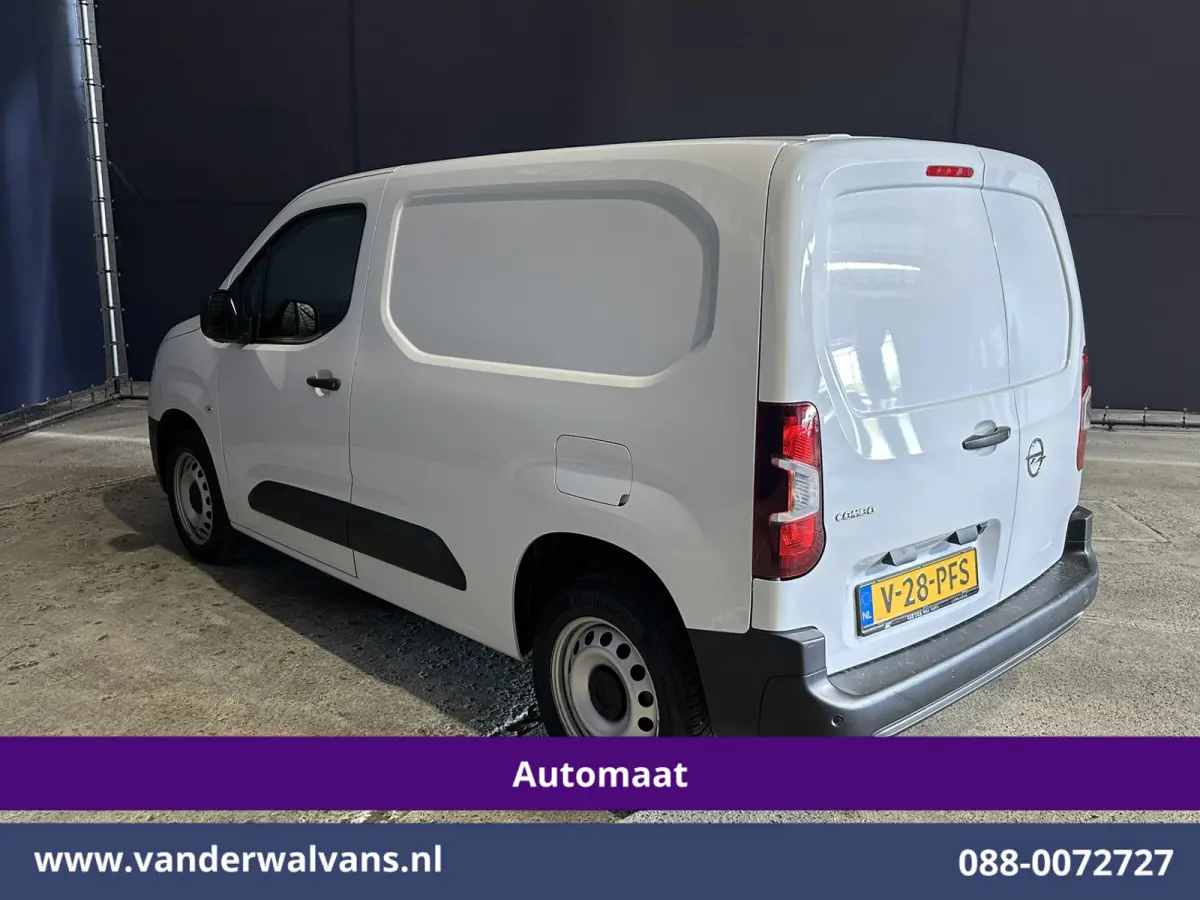 1.5D 131pk Automaat L1H1 Euro6 Airco | 3-Zits | Camera | Apple Carplay | Cruisecontrol Android Auto, Parkeersensoren, Bijrijdersbank