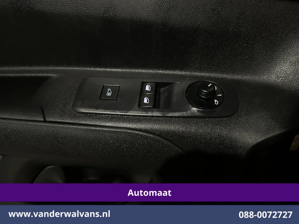1.5D 131pk Automaat L1H1 Euro6 Airco | 3-Zits | Camera | Apple Carplay | Cruisecontrol Android Auto, Parkeersensoren, Bijrijdersbank