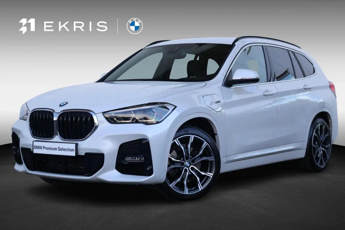 xDrive25e | SoH 87% | M-Sport Pakket | Trekhaak | Stoelverwarming Voor | Achteruitrijcamera |