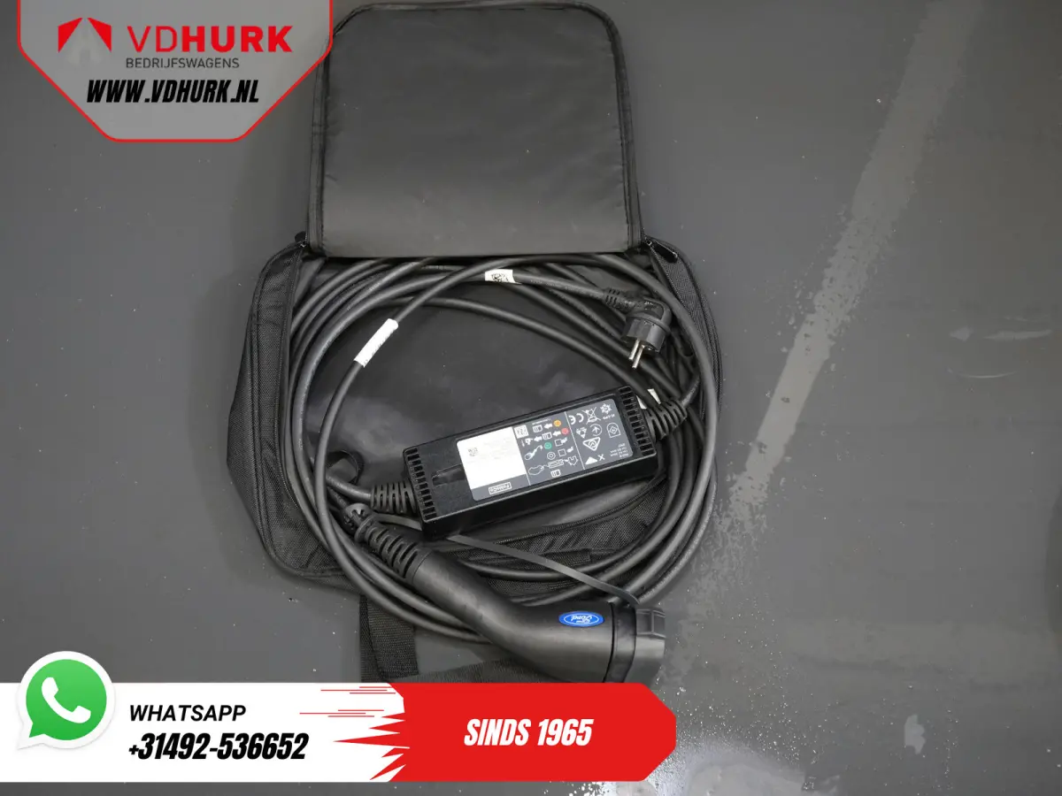 2.5 PHEV 225 pk Titanium LED/ Carplay/ Virtual Cockpit/ Elek.Trekhaak/ Navi/ Camera/ PDC/ Climate/ Keyless