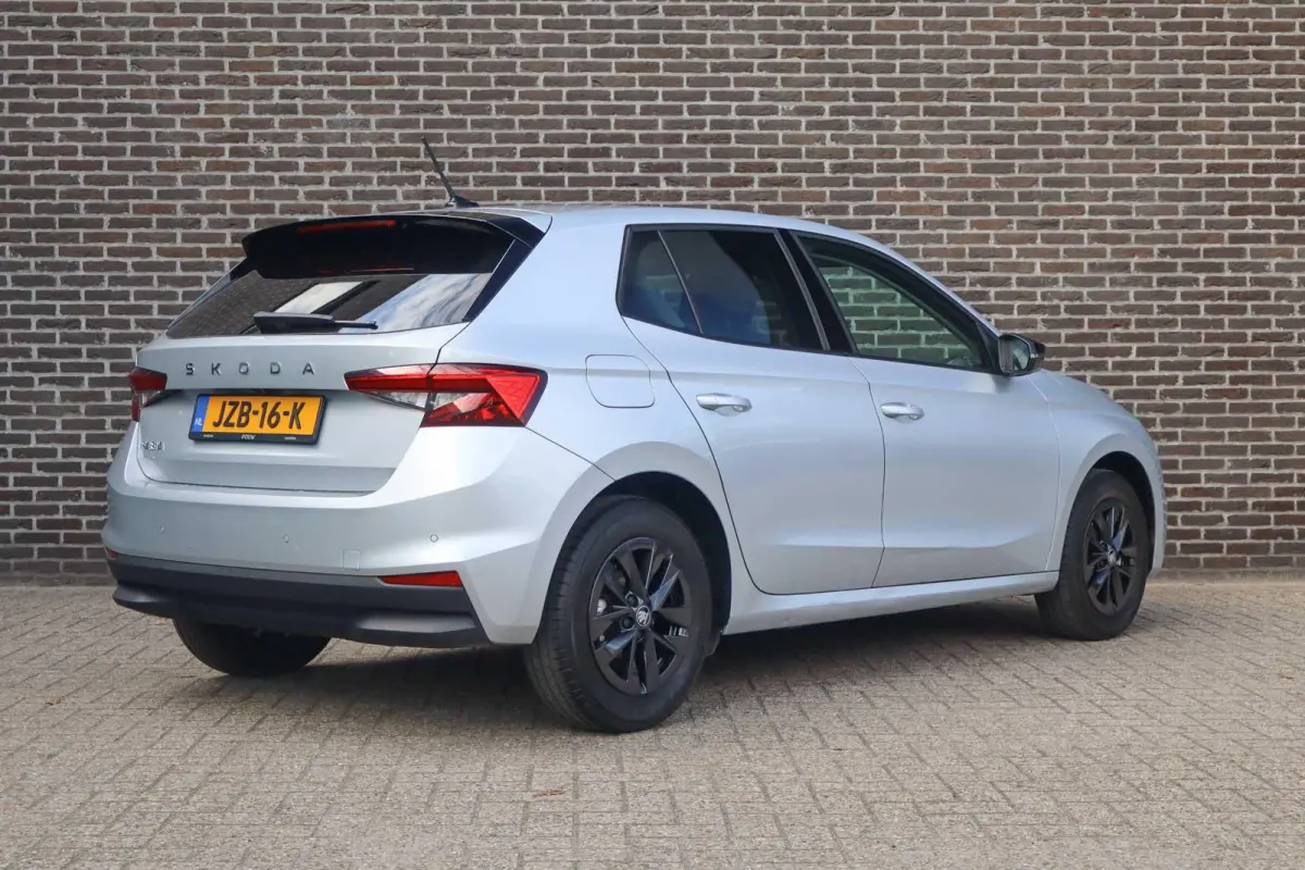 1.0 TSI 95pk Business Edition | Achteruitrijcamera | Cruise Control | Stoelverwarming