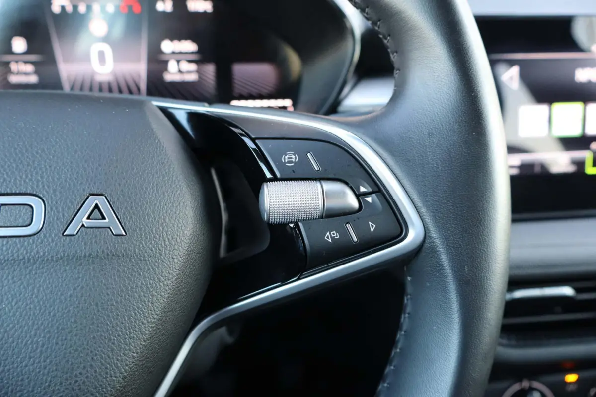 1.0 TSI 95pk Business Edition | Achteruitrijcamera | Cruise Control | Stoelverwarming