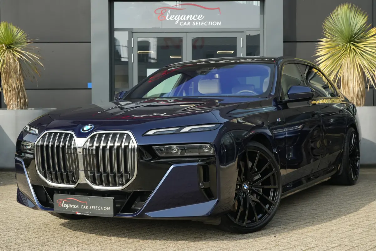 750e xDrive M Sport 489pk ExclusiveLounge/HUD/B&W