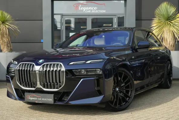 750e xDrive M Sport 489pk ExclusiveLounge/HUD/B&W