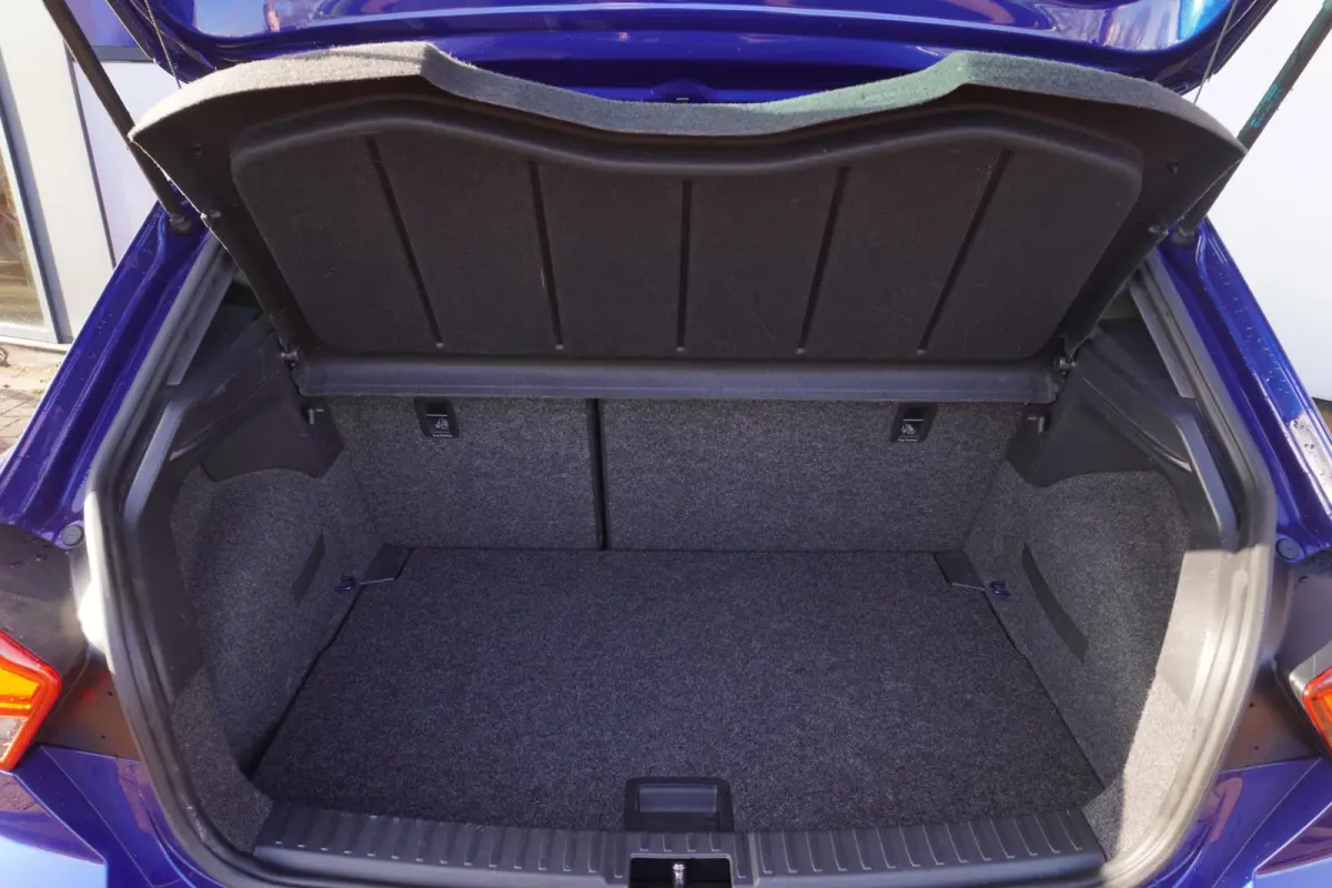 1.0 TSI 116PK FR Business Intense Plus+Leder+Vitrual+Navigatie+camera+stoel-verw+18"lmv = AUTOMAAT= SUPER !!