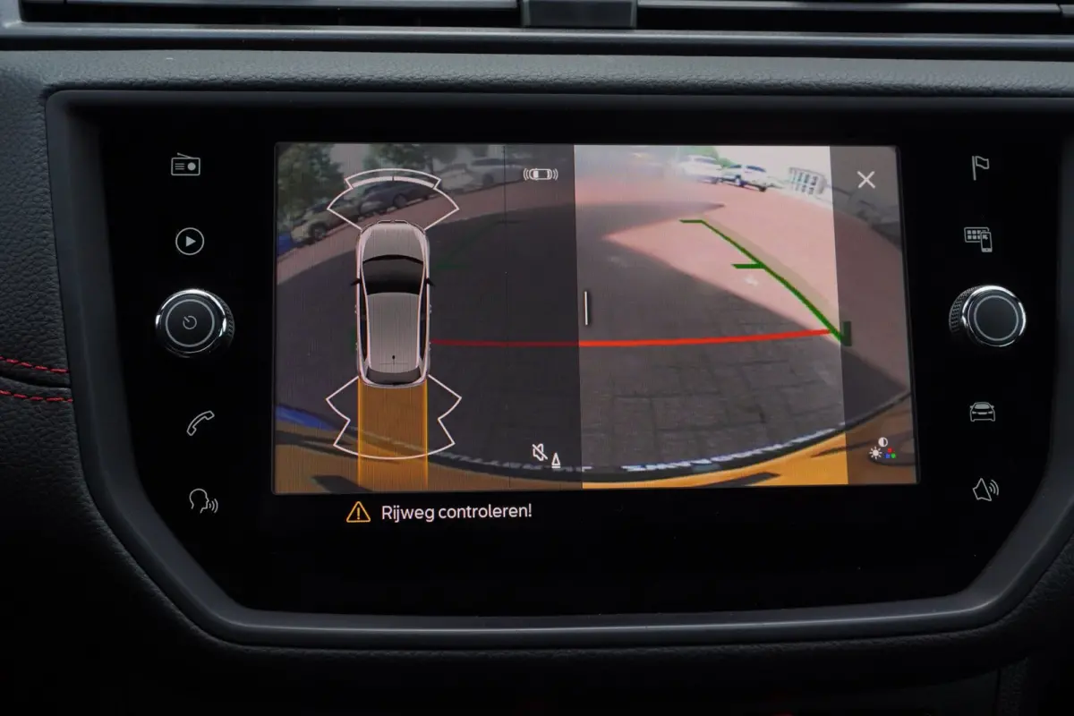 1.0 TSI 116PK FR Business Intense Plus+Leder+Vitrual+Navigatie+camera+stoel-verw+18"lmv = AUTOMAAT= SUPER !!