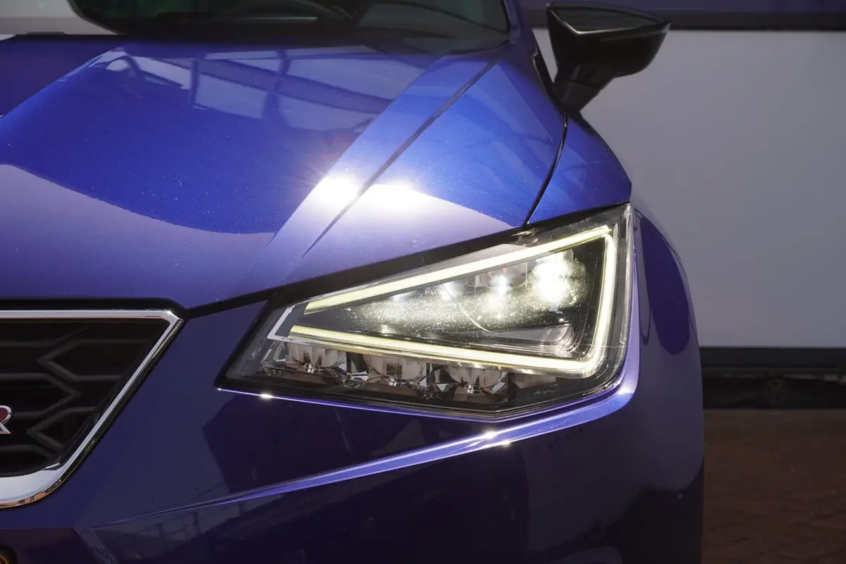 1.0 TSI 116PK FR Business Intense Plus+Leder+Vitrual+Navigatie+camera+stoel-verw+18"lmv = AUTOMAAT= SUPER !!