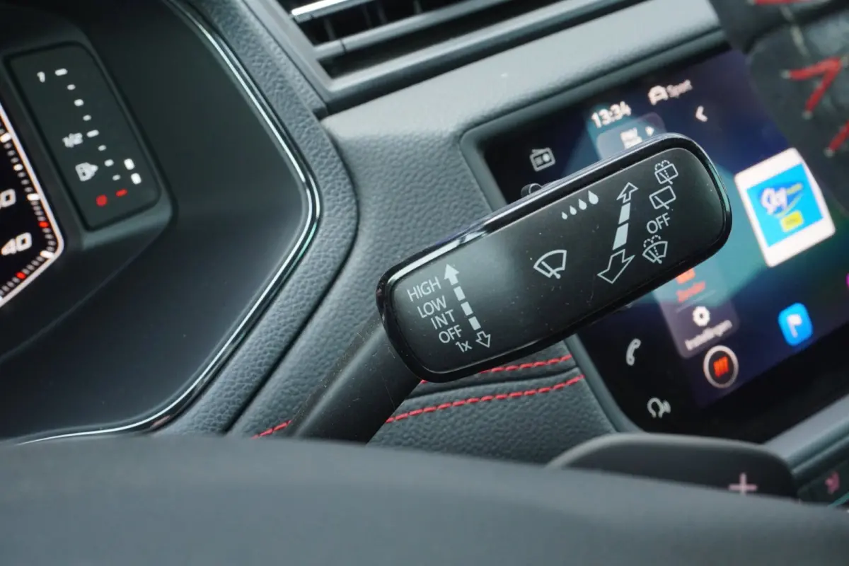 1.0 TSI 116PK FR Business Intense Plus+Leder+Vitrual+Navigatie+camera+stoel-verw+18"lmv = AUTOMAAT= SUPER !!