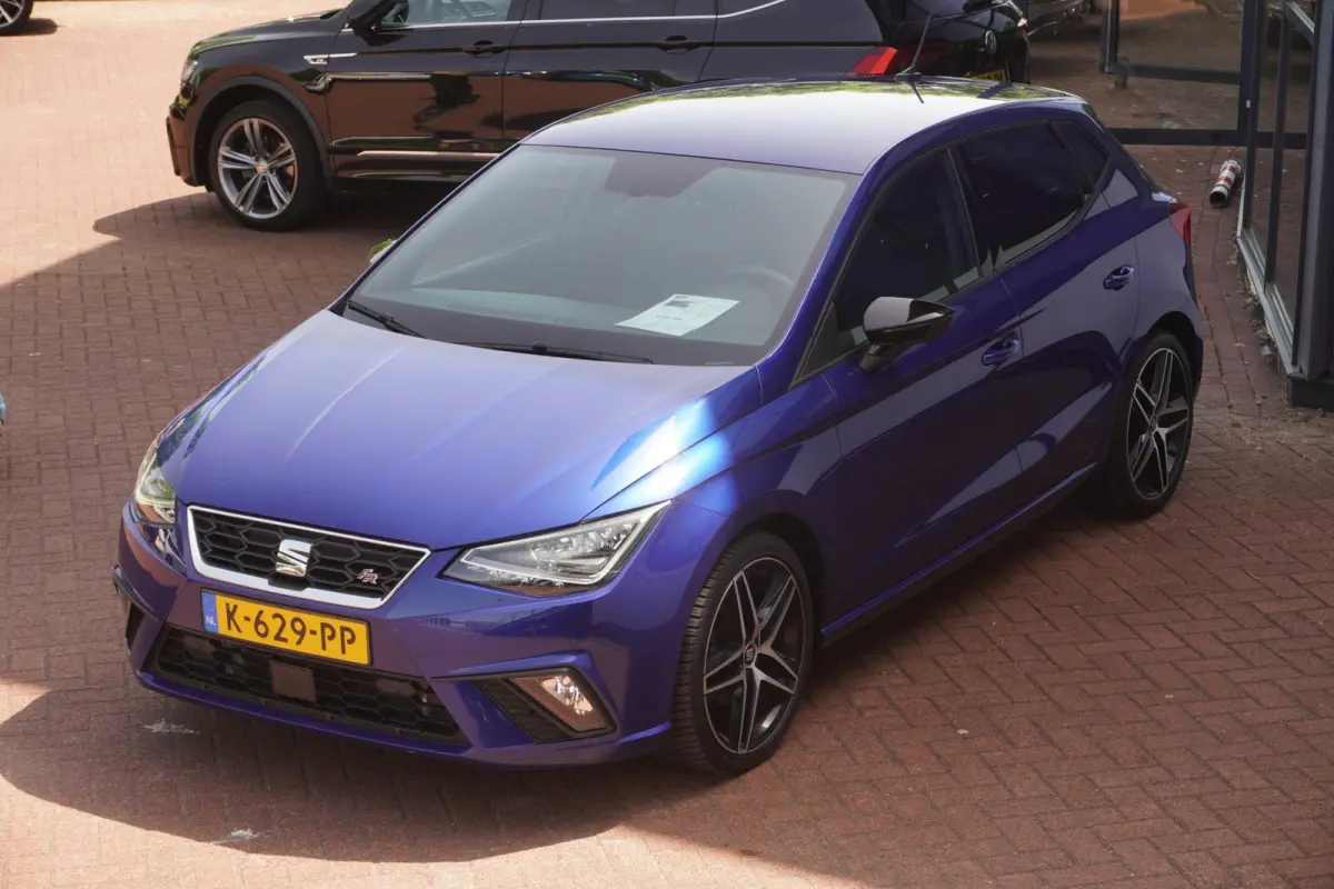 1.0 TSI 116PK FR Business Intense Plus+Leder+Vitrual+Navigatie+camera+stoel-verw+18"lmv = AUTOMAAT= SUPER !!