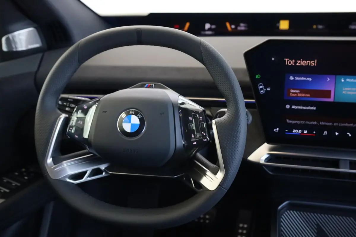 50 xDrive | M Sport Pro | Panoramadak | Head-Up Display | Trekhaak