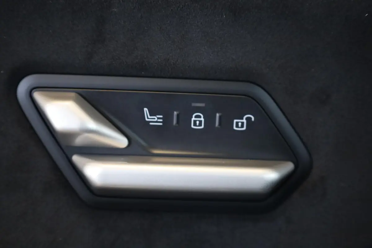 50 xDrive | M Sport Pro | Panoramadak | Head-Up Display | Trekhaak