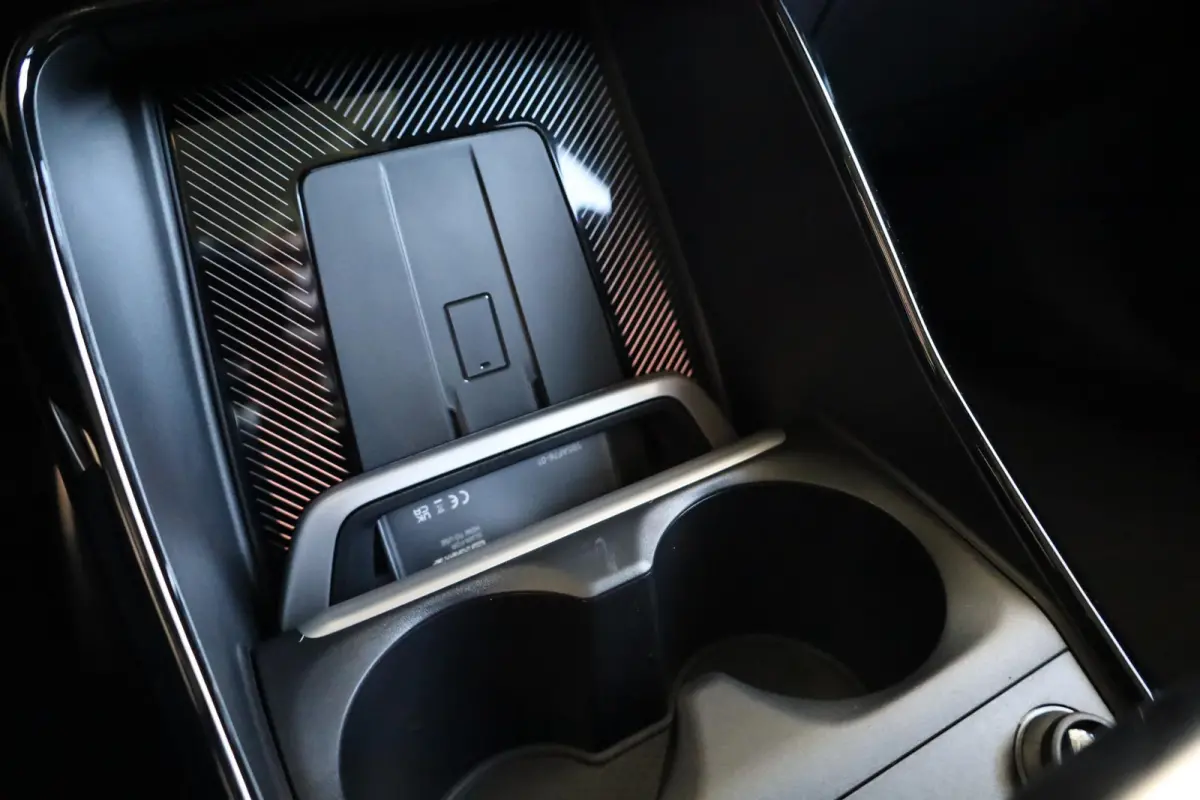 225e xDrive | M Sport Pro | Panoramadak | Head-Up Display | Harman Kardon