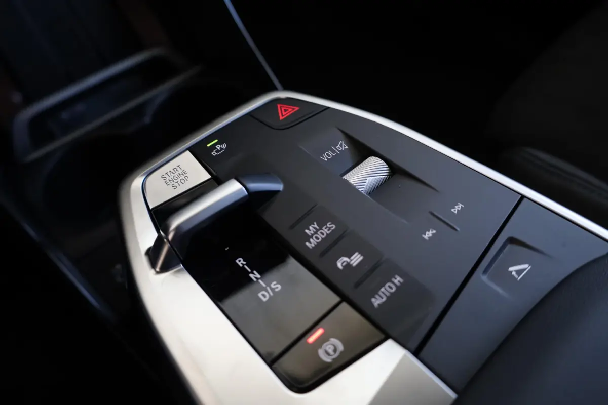 225e xDrive | M Sport Pro | Panoramadak | Head-Up Display | Harman Kardon